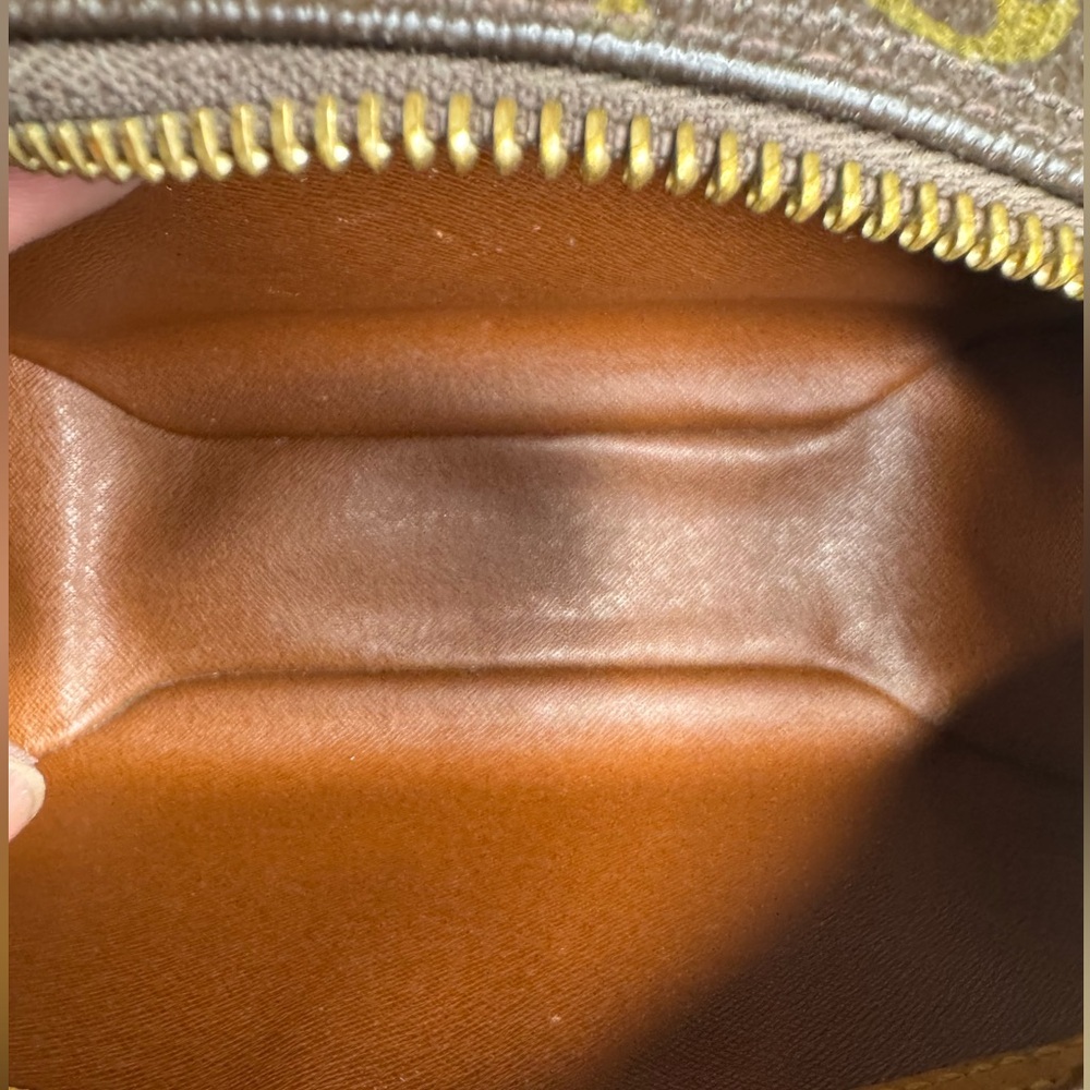 [SOLD] LV Monogram Crossbody Bag - Picture 16 of 16